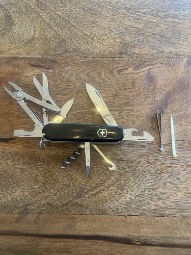 Victorinox swiss army knife - swiss,